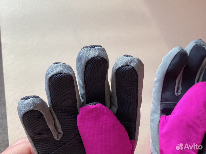 Горнолыжные перчатки женские