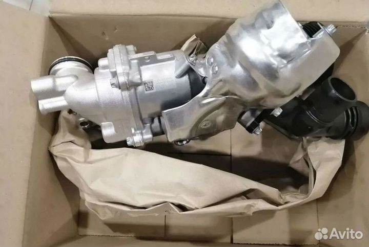 Помпа охлаждения mersedes