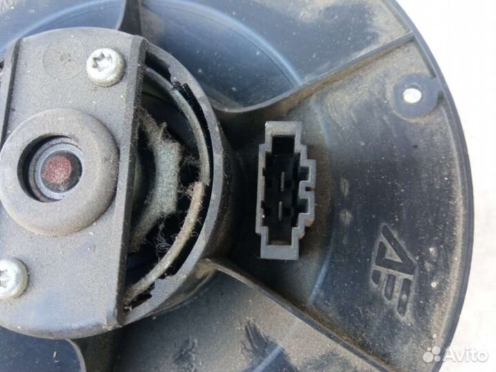 Моторчик печки Volkswagen Sharan 1 7M0819167