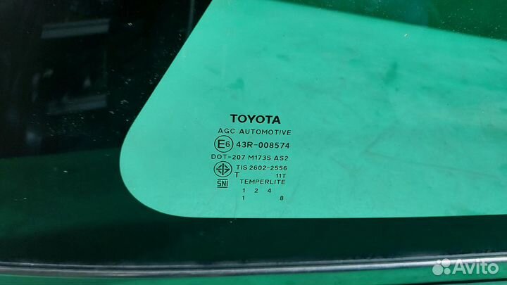 Стекло кабины заднее R F2 toyota Fortuner (2015- н.в.)