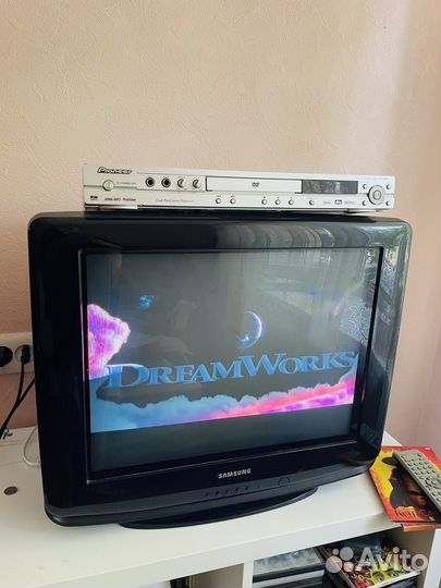 Телевизор samsung