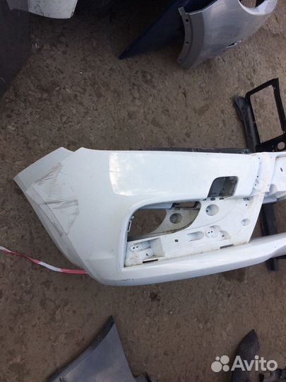 Передний бампер LADA vesta