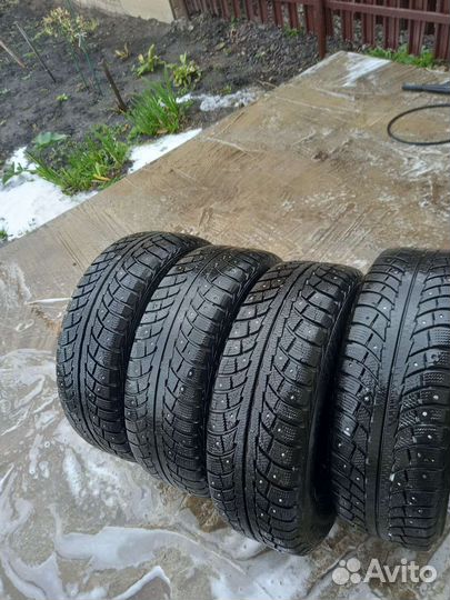 Matador MPS 500 Sibir Ice Van 195/65 R15