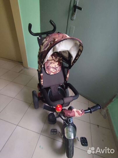 Детский велосипед с ручкой