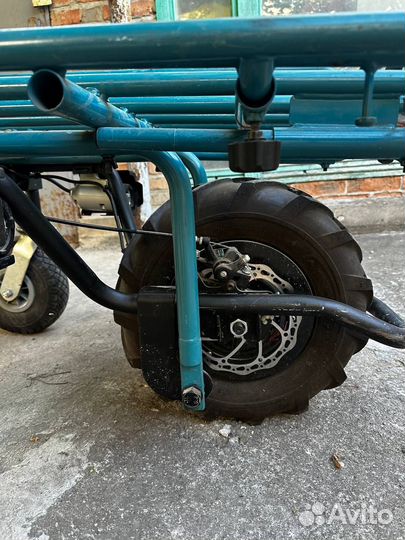 Makita DCU180ZX2