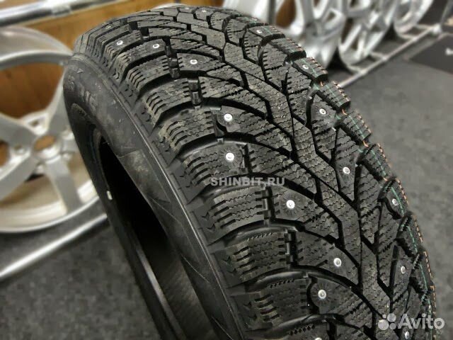 Pirelli Formula Ice 215/65 R16