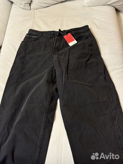 Джинсы широкие