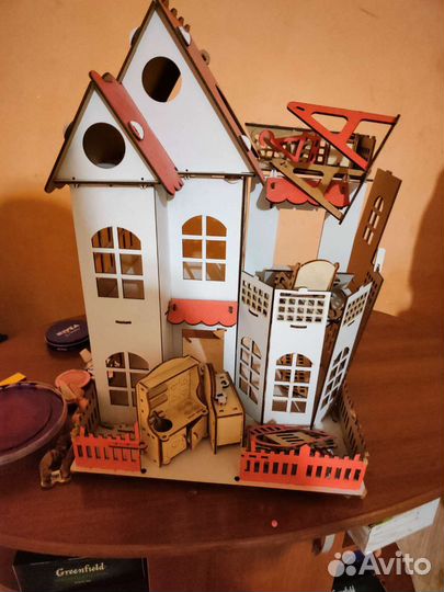 Домик кукольный