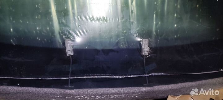 Лобовое стекло Nissan X-trail с подогревом