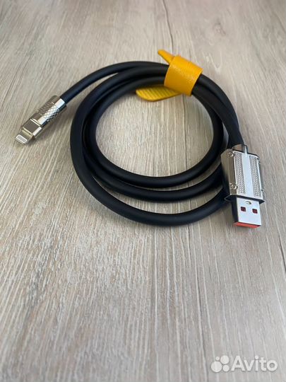 Зарядка на iPhone