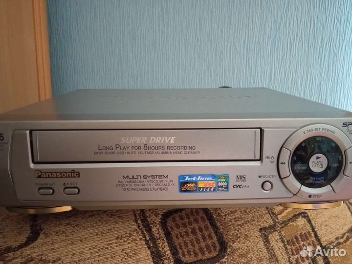 Видеомагнитофон panasonic