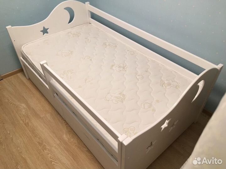 Кроватка детская Луна
