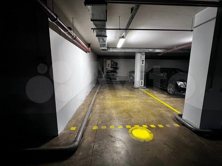 Машиноместо, 28 м²