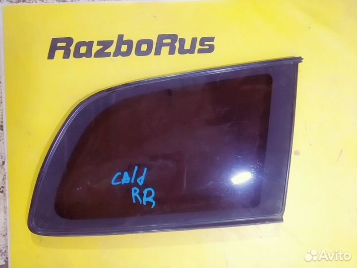 Стекло кузова глухое правое Toyota Caldina T190