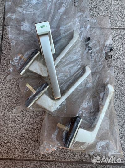 Ручки оконные