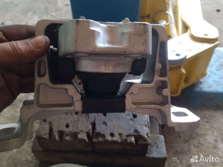 Опора двигателя ford focus 2