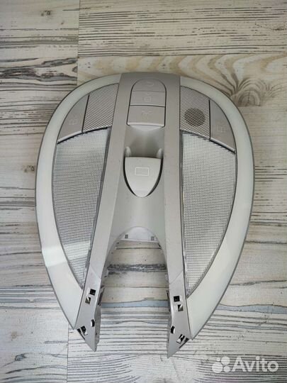 Плафон под люк W211