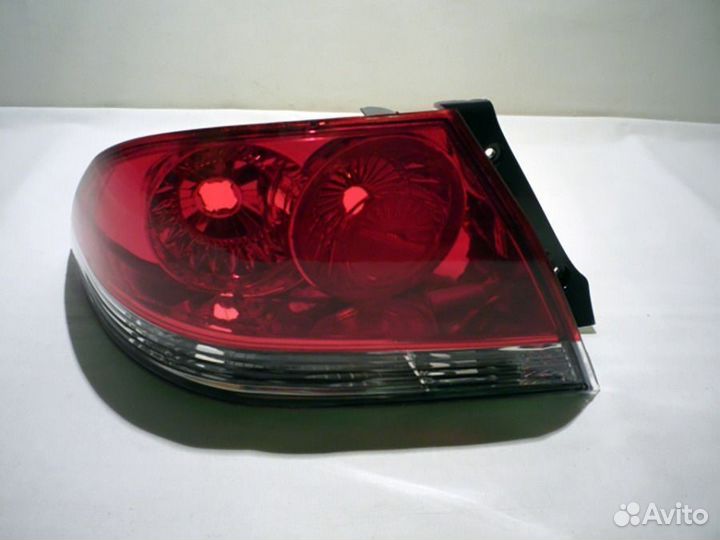 Фонарь задний левый Митсубиси Лансер 9 2003 - 2007