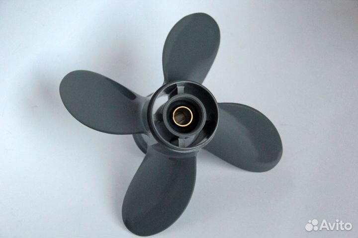 Винт Хонда 9.9 - 20 л.с. шаг 10