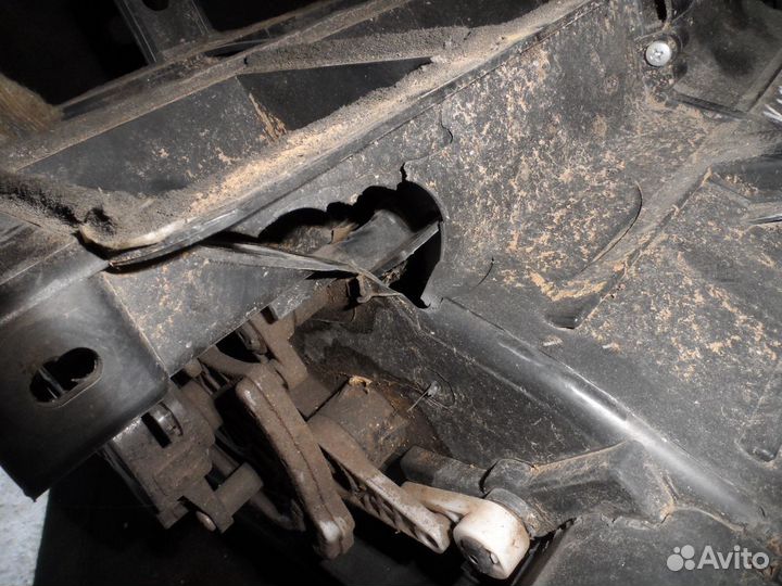 Корпус отопителя Kia Cerato II 09-13