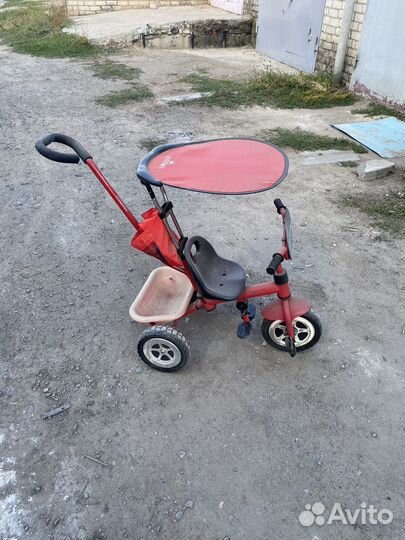 Детский велосипед с ручкой