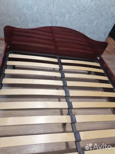 Продам кровать