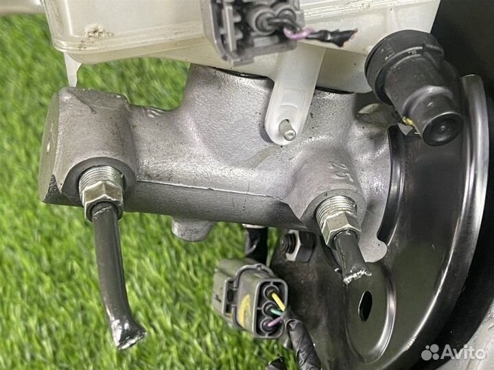 Вакуумный усилитель тормозов 74 т. км передний