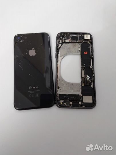 iPhone 8, 64 ГБ