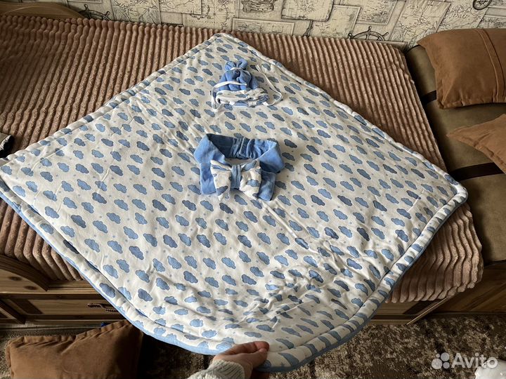 Конверт на выписку, одеяло с бантом, шапочкой