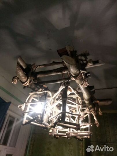 Дизайнерские люстры из дерева