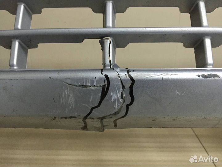 Б/У Бампер передний 6400D521, 6400F213 mitsubishi