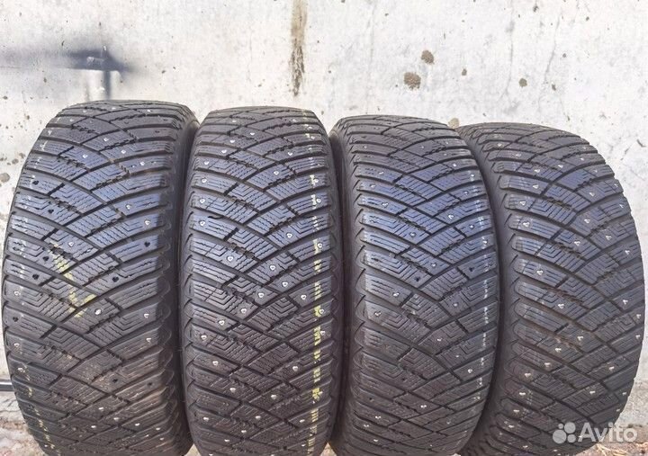 Goodyear Ultragrip Ice Arctic 205/55 R16 94T