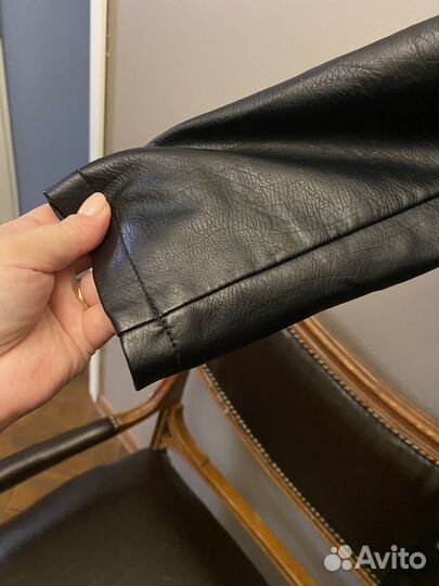 Lora Ferres м размер шикарная эко кож куртка