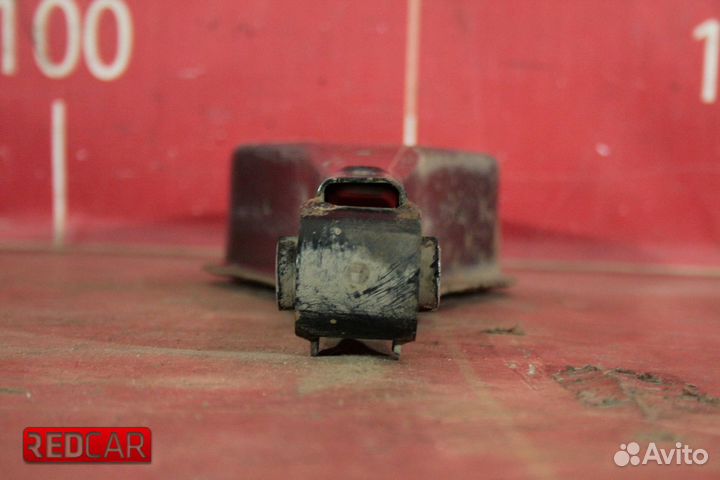 Рычаг задний нижний Skoda Yeti (09)