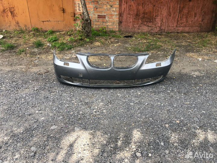 Передний бампер bmw