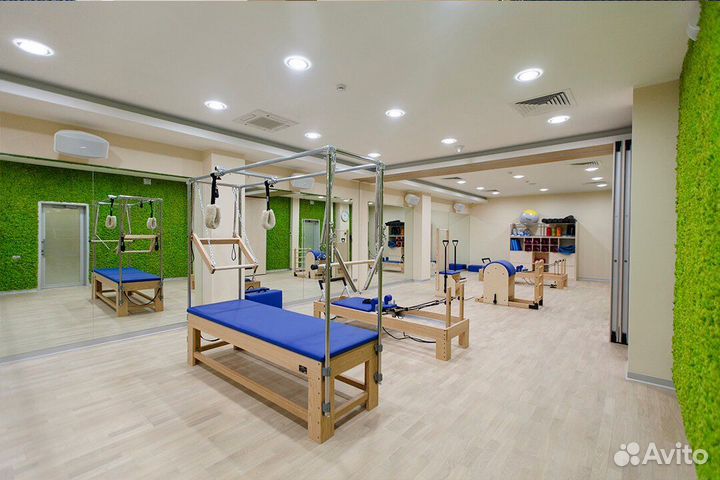 Абонемент в фитнес клуб с бассейном