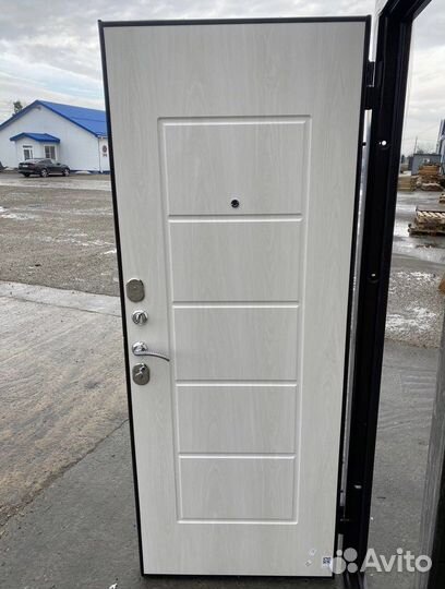Дверь входная