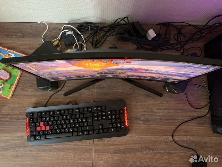 Монитор игровой Samsung CRG5 C24RG50FZI