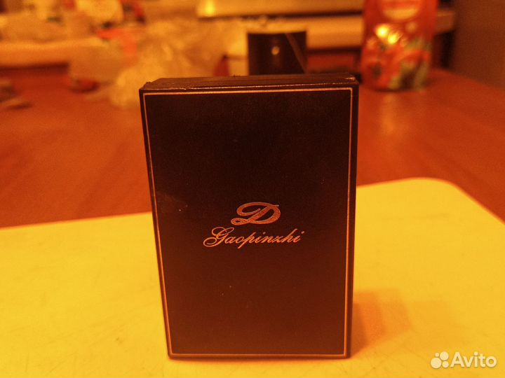 Зажигалка газовая