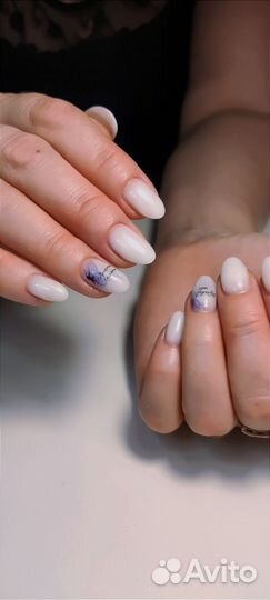 Наращивание ногтей забелой