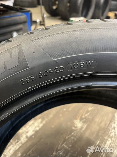 Michelin Latitude Tour HP 255/50 R20 109W