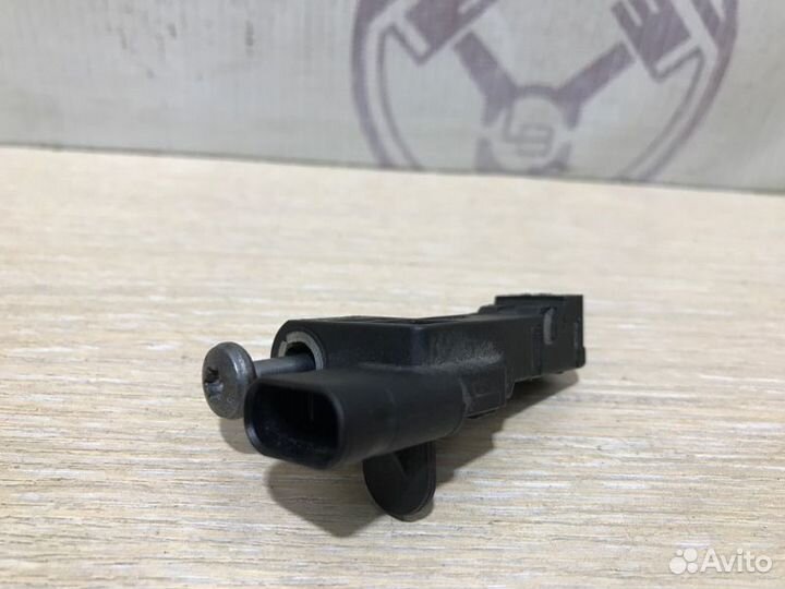 Датчик положения коленвала Citroen C4 B7 5FS EP6C