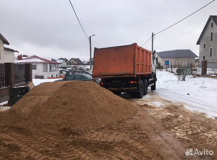 Песок строительный в наличии с доставкой