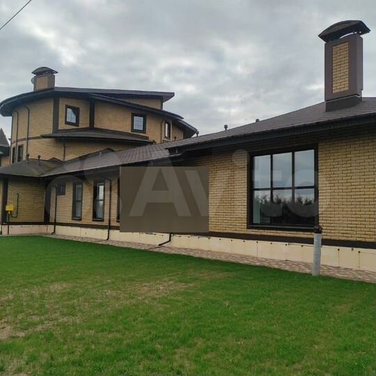 Дом 650 м² на участке 80 сот.