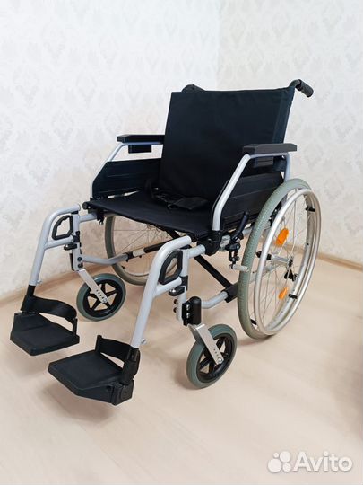 Инвалидная коляска новая