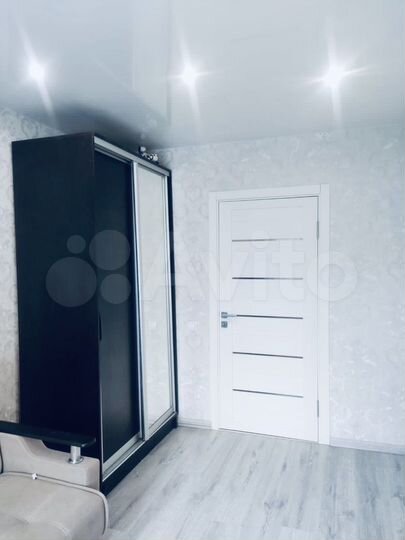 Комната 33 м² в 2-к., 2/5 эт.