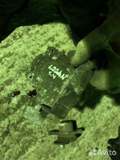 Корпус термостата Рено Логан Renault Logan