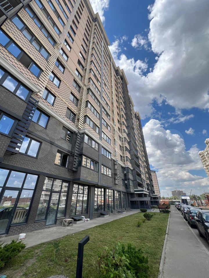 2-к. квартира, 63,8 м², 6/16 эт.