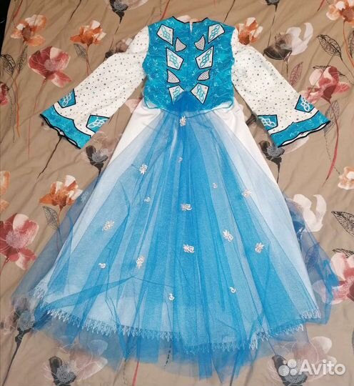 Костюм на утренник для девочки