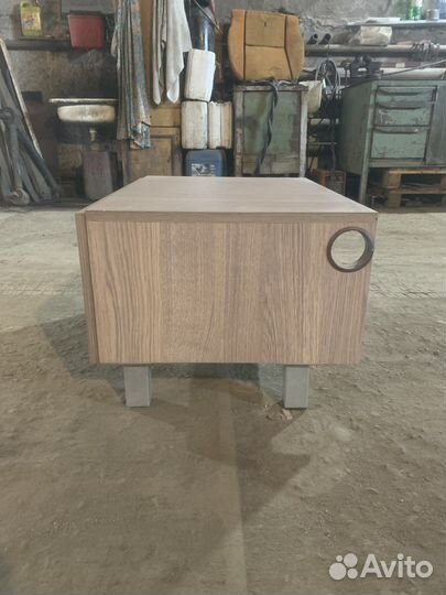 Тумба прикроватная